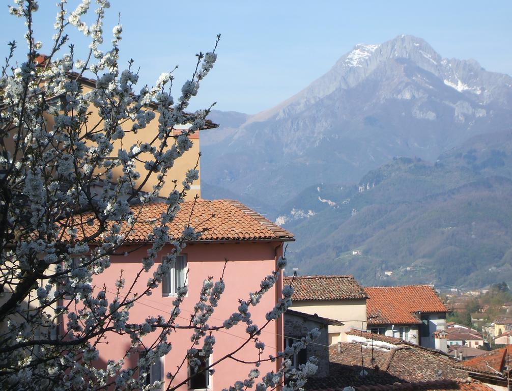 Nel Cielo... Di Barga Hotel Exterior photo